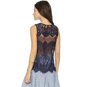 Cupcakes and Cashmere Vista Lace Back Tank EUC